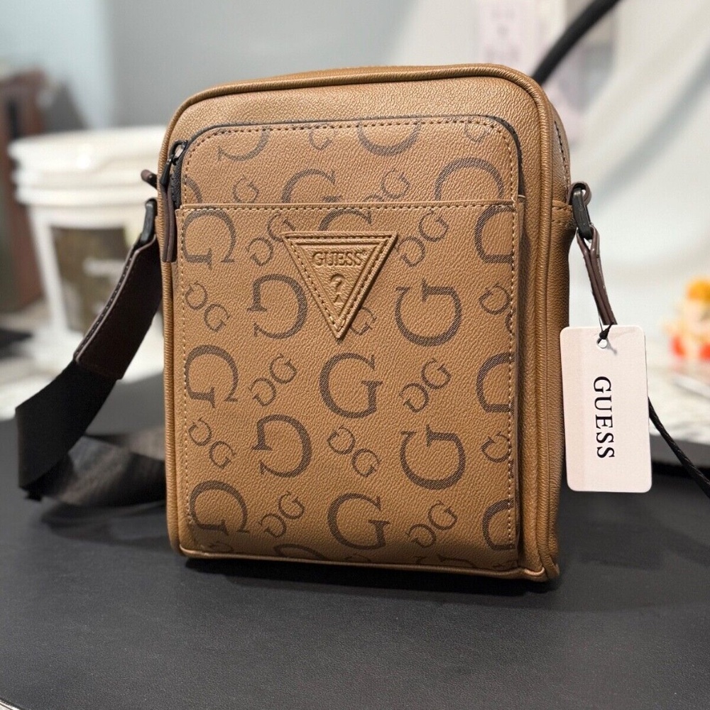 GUESS Unisex Messenger Bag - Cocoa
